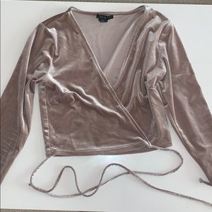 🔥Cropped Velvet Shirt 🔥